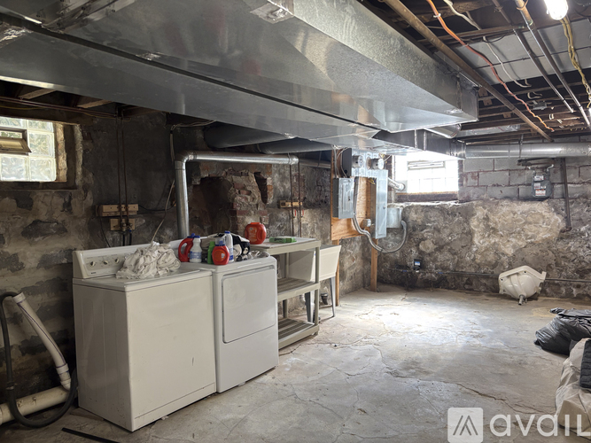 997 North Marshall Street 1 Condo for Rent - Photo gallery 5