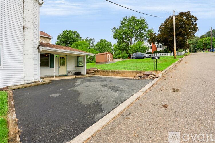 459 Chamber St 1 Townhouse for Rent - Photo gallery 4