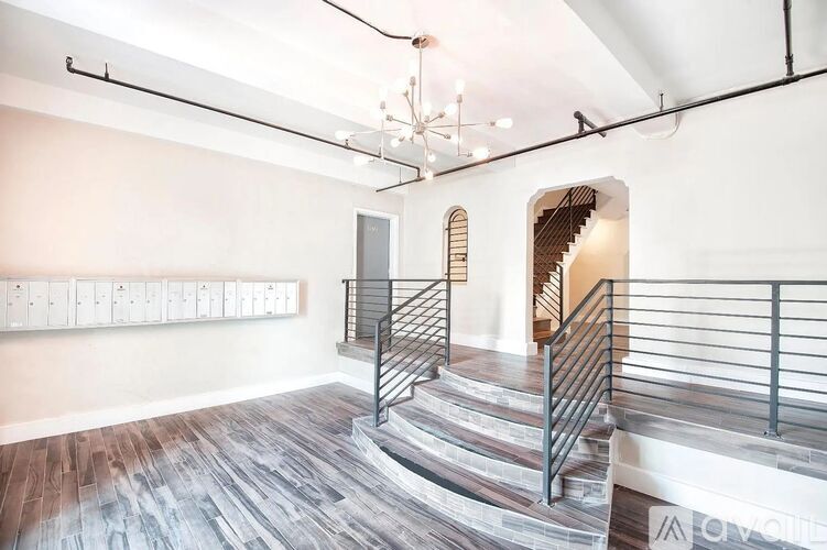 250 S Kenmore Ave 1 Apartment for Rent - Photo gallery 1