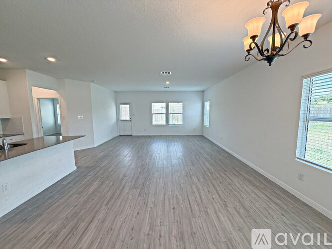 12931 Rosemary Bnd 3 Beds Single Family Home for Rent - Photo gallery 5