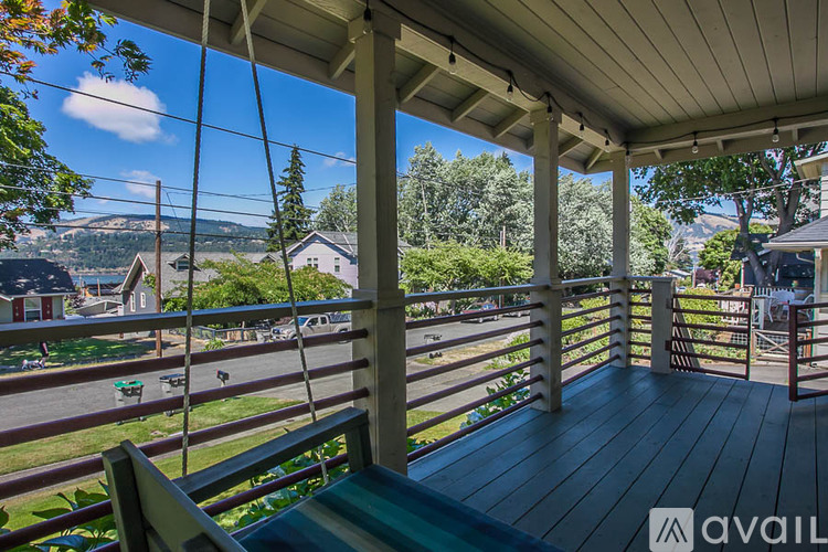 923 Cascade Ave 4 Beds Single Family Home for Rent - Photo gallery 4