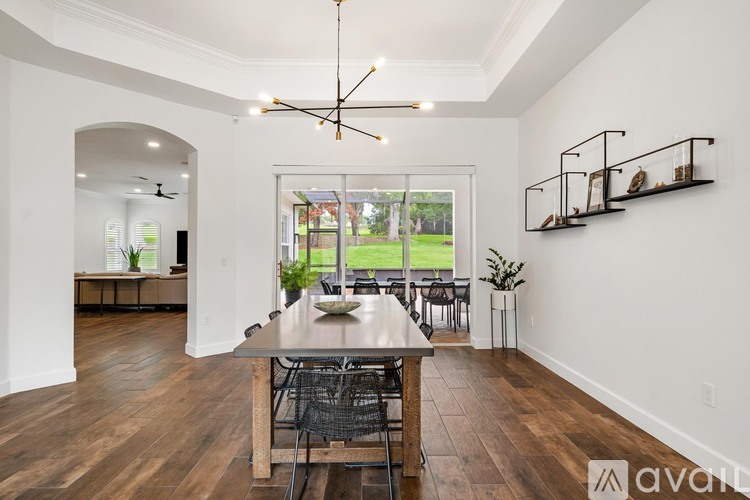 12649 Oak Hollow Ct 3 Beds Single Family Home for Rent - Photo gallery 3