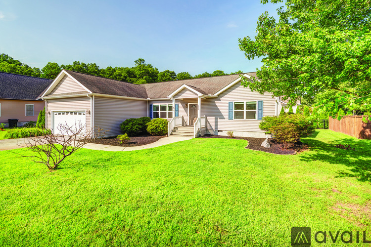 175 Springfield Meadow Dr 3 Beds Single Family Home for Rent - Photo gallery 1