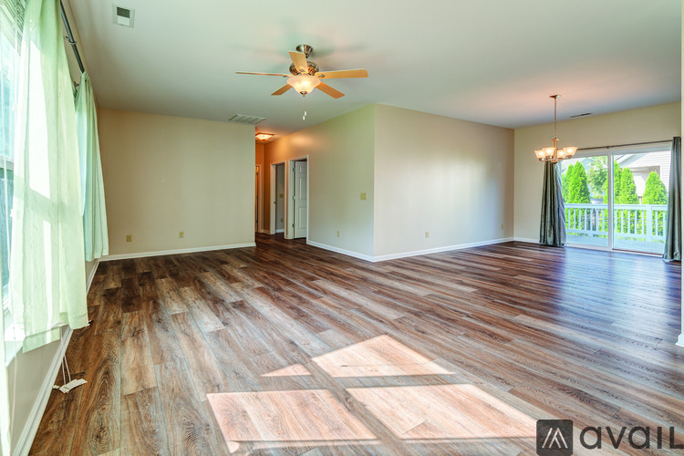175 Springfield Meadow Dr 3 Beds Single Family Home for Rent - Photo gallery 2