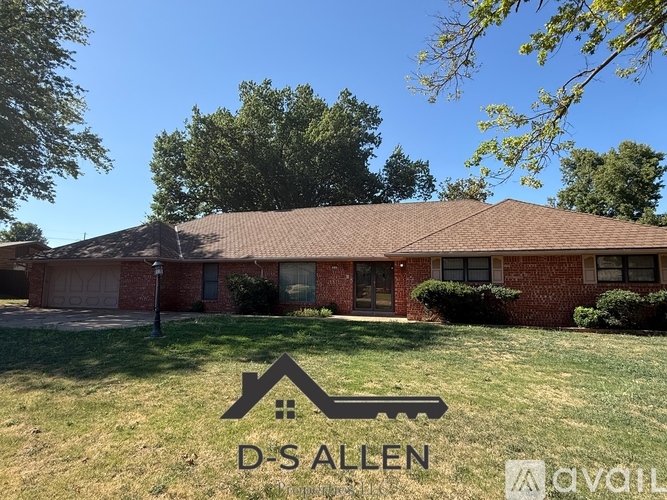 212 Meadowdale 4 Beds Single Family Home for Rent - Photo gallery 1