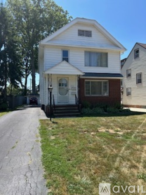 14727 Fernway Avenue 2 Beds Apartment for Rent - Photo gallery 1
