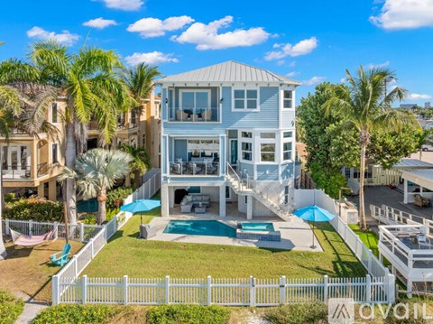 10042 Gulf Blvd 6 Beds Apartment for Rent