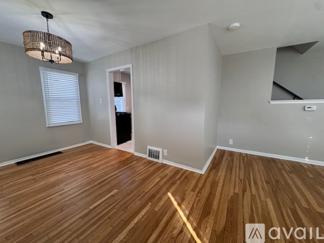 107 Euclid Ave 2 Beds Single Family Home for Rent - Photo gallery 3
