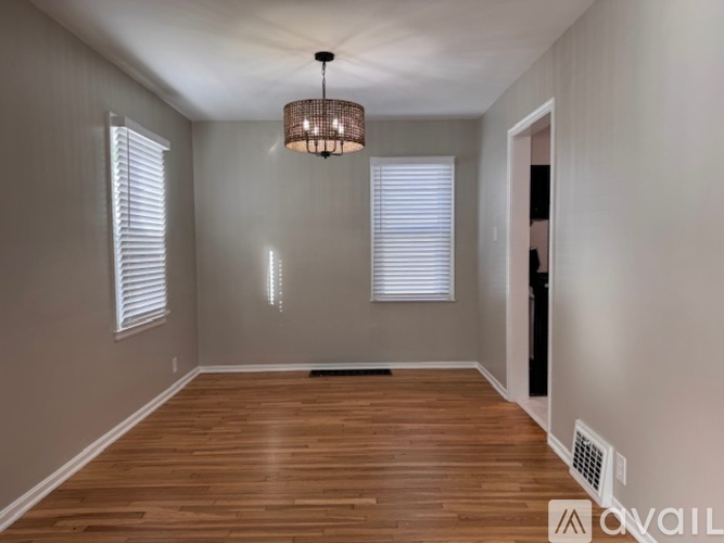 107 Euclid Ave 2 Beds Single Family Home for Rent - Photo gallery 4