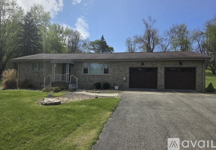 219 Sunset Drive 2 Beds Single Family Home for Rent - Photo gallery 2