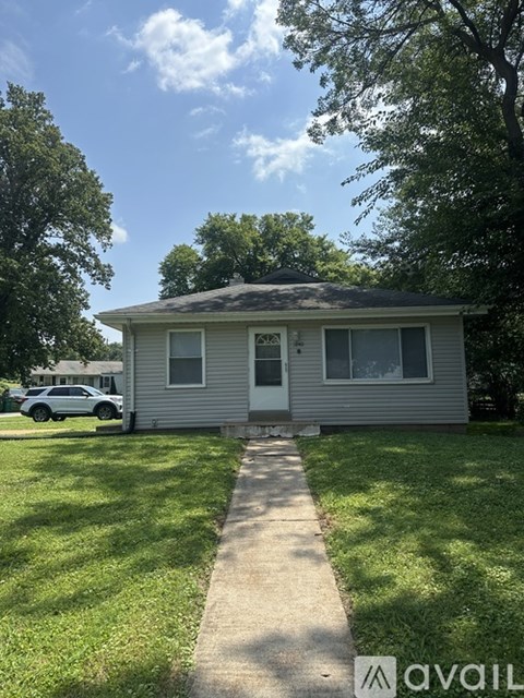 5940 Brand Ave 3 Beds Apartment for Rent