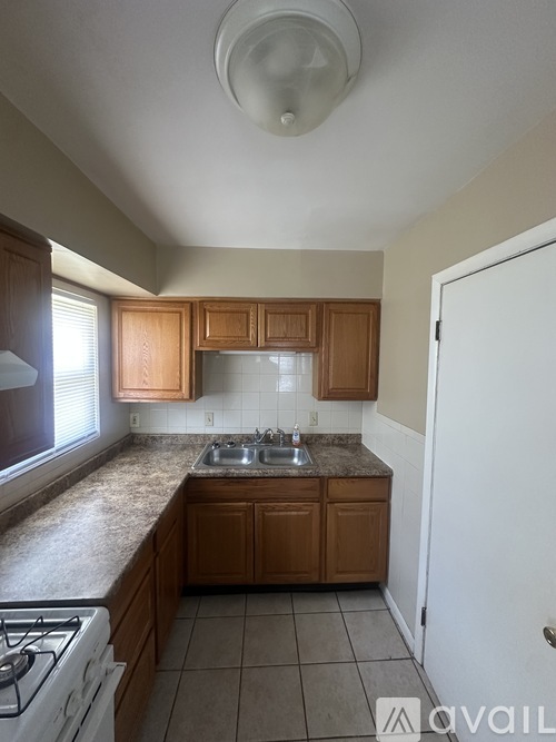 5940 Brand Ave 3 Beds Single Family Home for Rent - Photo gallery 2