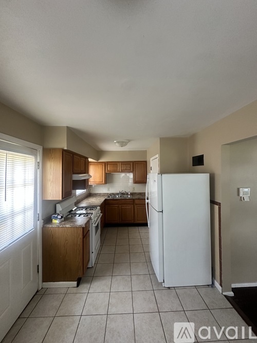 5940 Brand Ave 3 Beds Single Family Home for Rent - Photo gallery 3