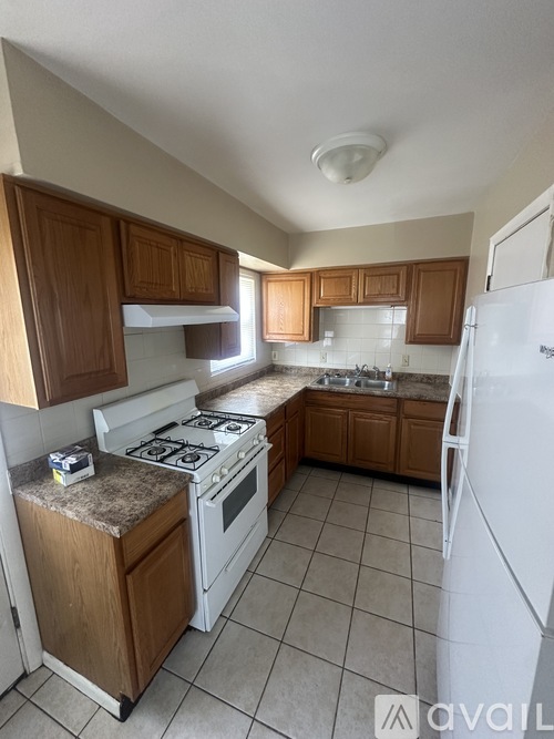 5940 Brand Ave 3 Beds Single Family Home for Rent - Photo gallery 4