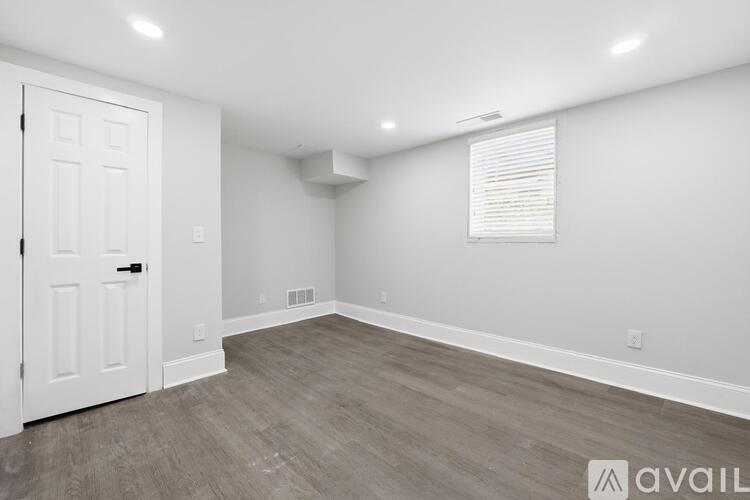 2587 Lancaster Drive 4 Beds Single Family Home for Rent - Photo gallery 3