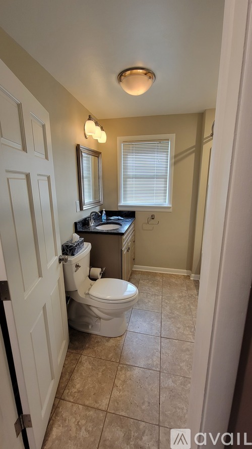 2705 Main St 3 Beds Apartment for Rent - Photo gallery 2