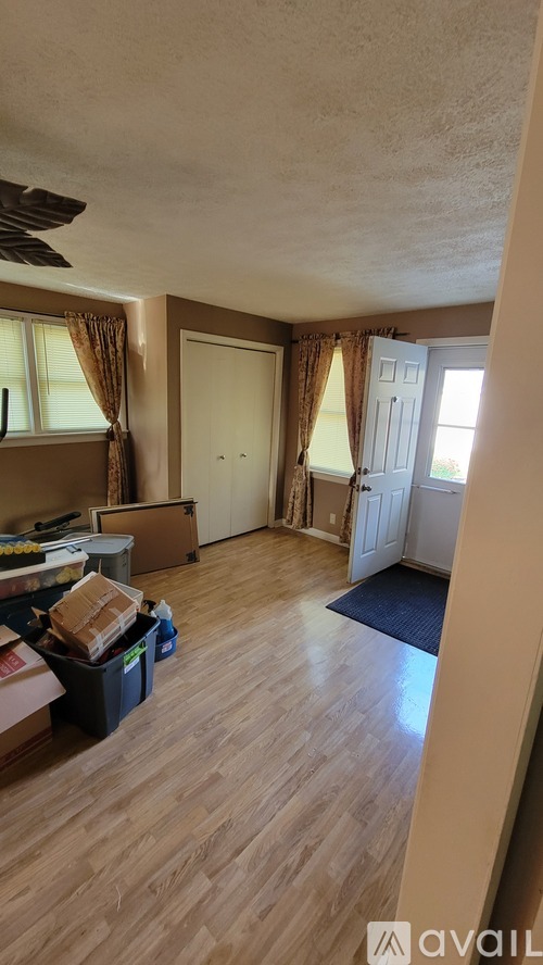 2705 Main St 3 Beds Apartment for Rent - Photo gallery 3