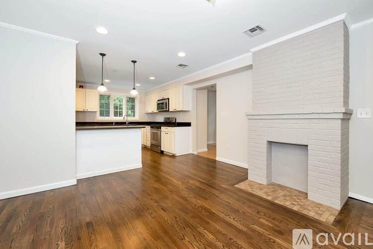 181 Washington Street 4 Beds Single Family Home for Rent - Photo gallery 5