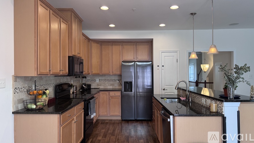 Small Gains Way 3 Beds Townhouse for Rent - Photo gallery 3