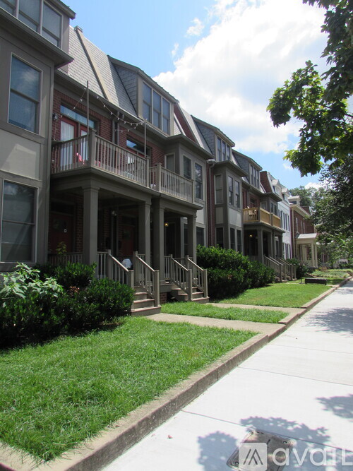 2628 W Grace St 3 Beds Townhouse for Rent - Photo gallery 3