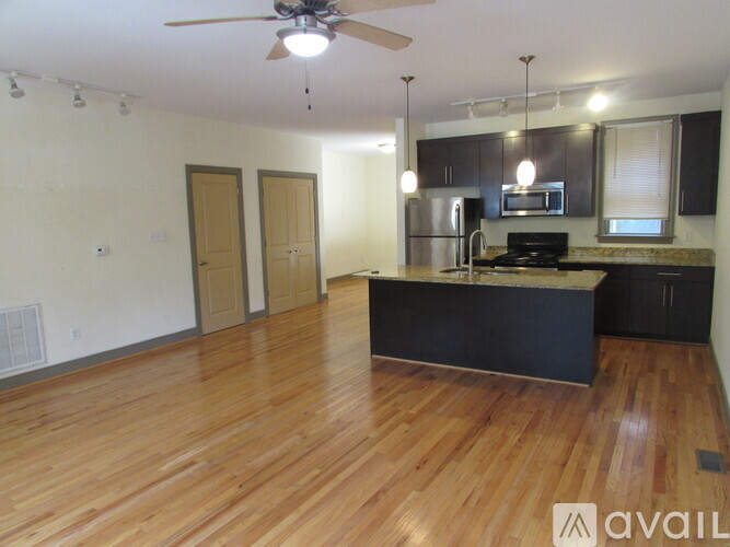 2628 W Grace St 3 Beds Townhouse for Rent - Photo gallery 4