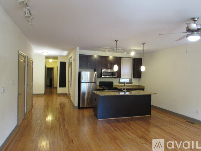 2628 W Grace St 3 Beds Townhouse for Rent - Photo gallery 5