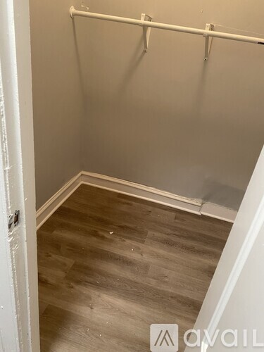 7051 South Bennett Avenue 1 Apartment for Rent - Photo gallery 5
