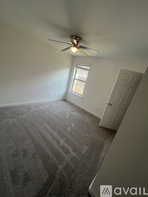 608 & 610 North 6th Street 3 Beds Single Family Home for Rent - Photo gallery 2