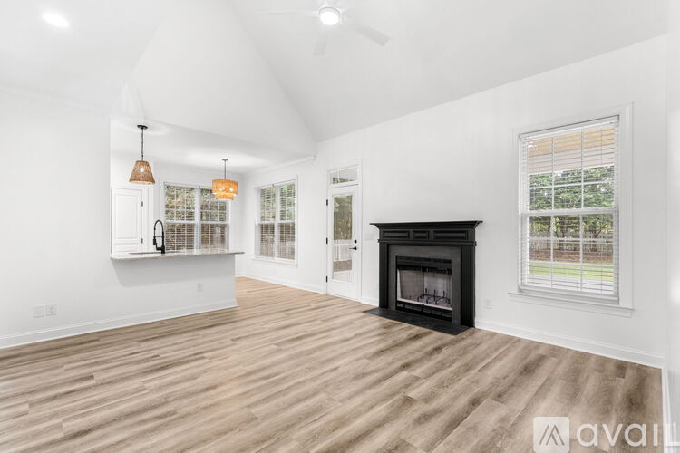 3602 Brampton Dr 4 Beds Single Family Home for Rent - Photo gallery 3