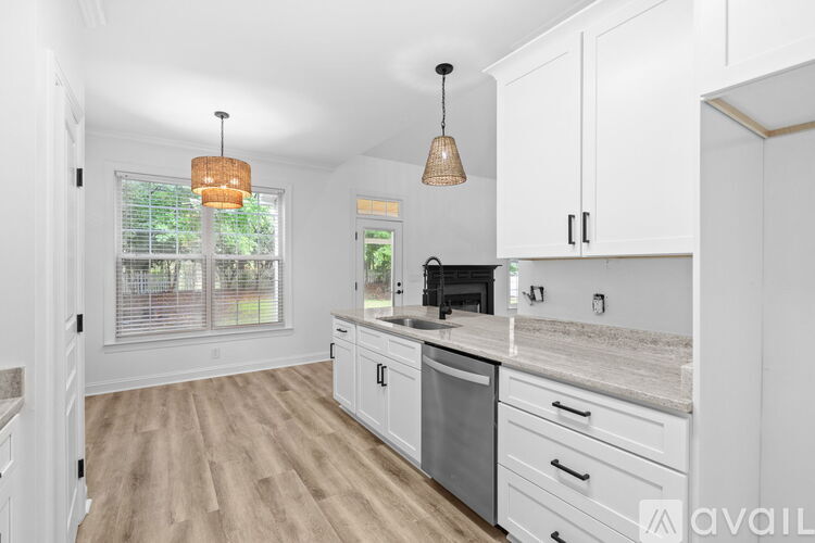 3602 Brampton Dr 4 Beds Single Family Home for Rent - Photo gallery 5