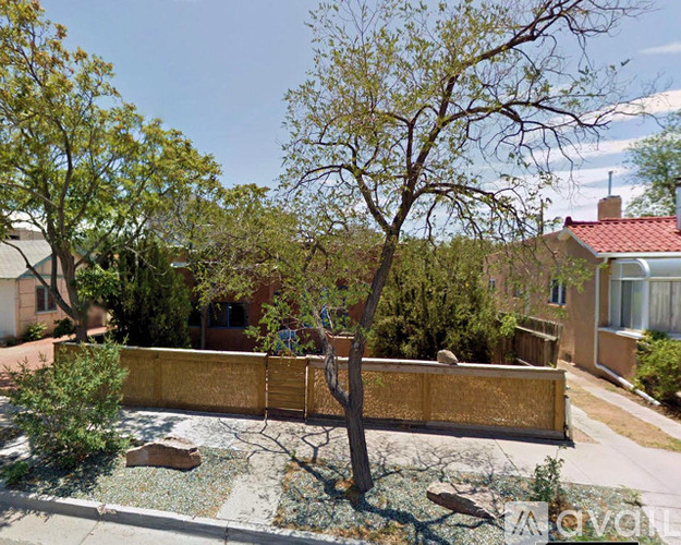 516 Granite NW 2 Beds Single Family Home for Rent - Photo gallery 3