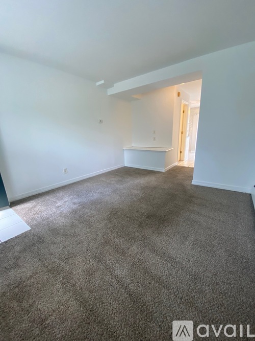 135 Floral Avenue 2 Beds Condo for Rent - Photo gallery 3
