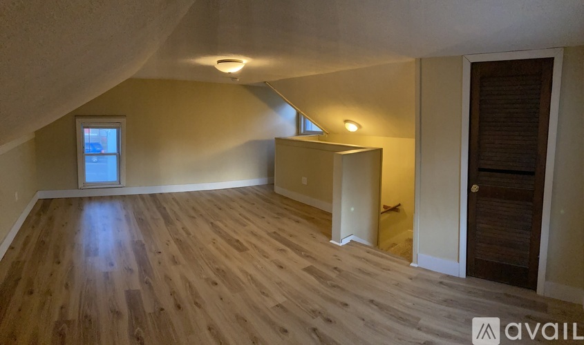 20 Main St 2 Beds Apartment for Rent - Photo gallery 1