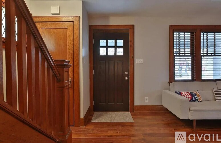 335 East Moler Street 2 Beds Single Family Home for Rent - Photo gallery 4