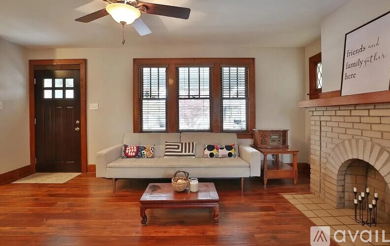 335 East Moler Street 2 Beds Single Family Home for Rent - Photo gallery 5
