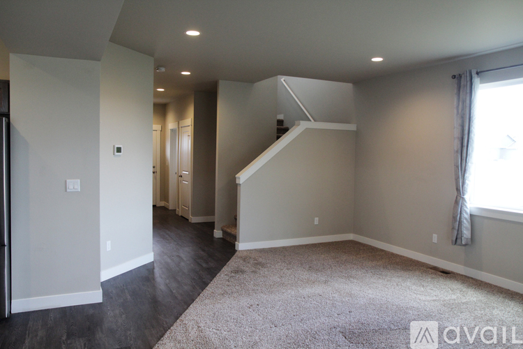 2238 2nd Street Southeast 3 Beds Single Family Home for Rent - Photo gallery 5