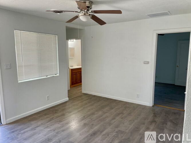 867 Edythe Street 3 Beds Single Family Home for Rent - Photo gallery 2