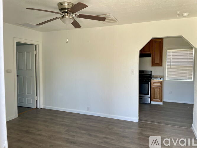 867 Edythe Street 3 Beds Single Family Home for Rent - Photo gallery 3