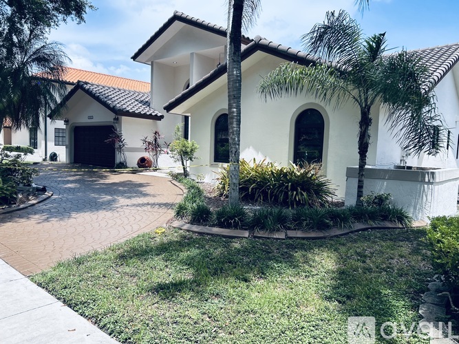 16421 Northwest 84th Avenue 4 Beds Single Family Home for Rent - Photo gallery 2