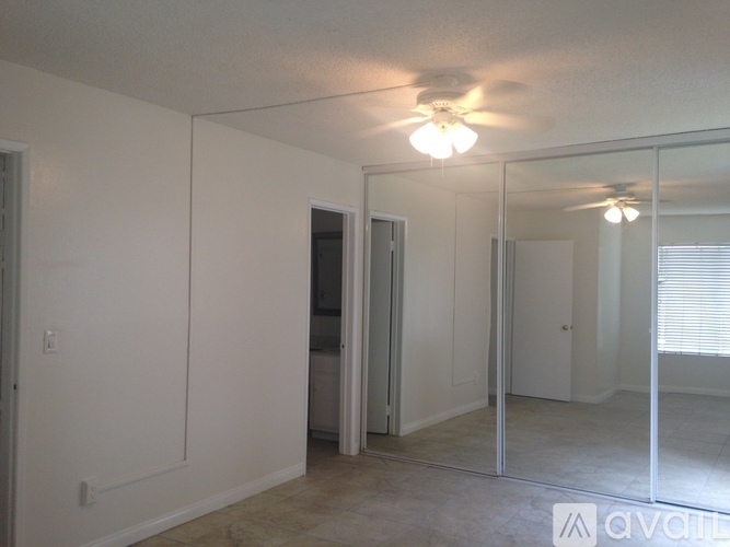 2521 West Sunflower Avenue 2 Beds Condo for Rent - Photo gallery 3