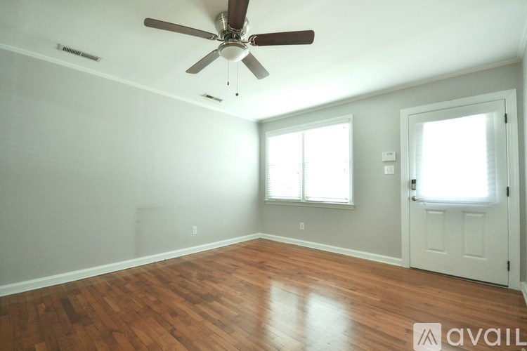 2363 Bernard St 2 Beds Condo for Rent - Photo gallery 4