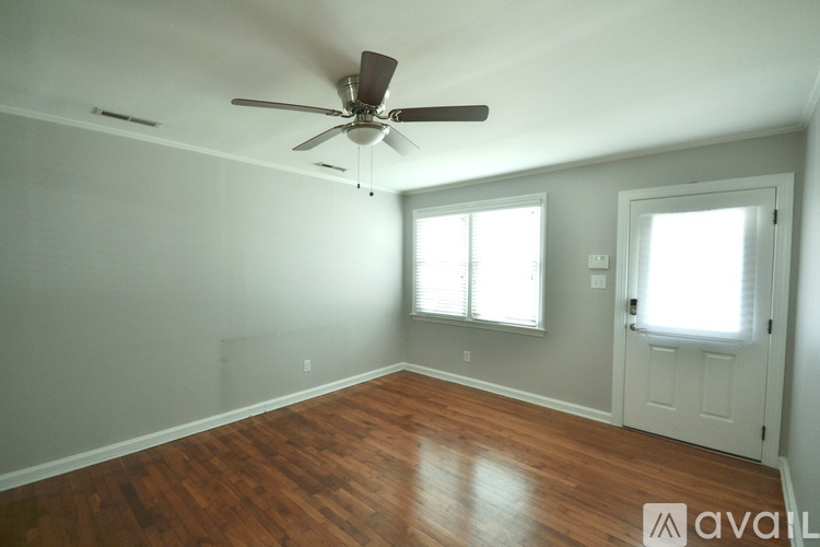 2363 Bernard St 2 Beds Condo for Rent - Photo gallery 5