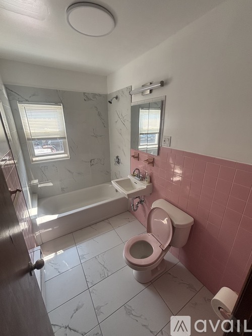 613 Jackson Avenue 2 Beds Apartment for Rent - Photo gallery 5