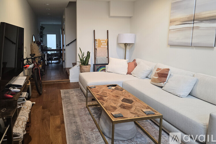 3858 22nd Avenue Southwest 2 Beds Single Family Home for Rent - Photo gallery 1