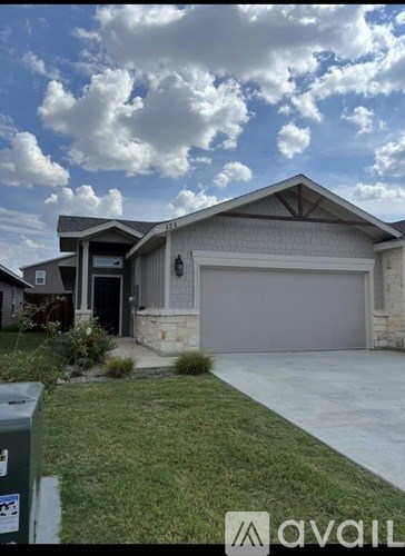 628 Blackland Dr 4 Beds Apartment for Rent