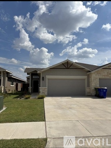 628 Blackland Dr 4 Beds Townhouse for Rent - Photo gallery 2