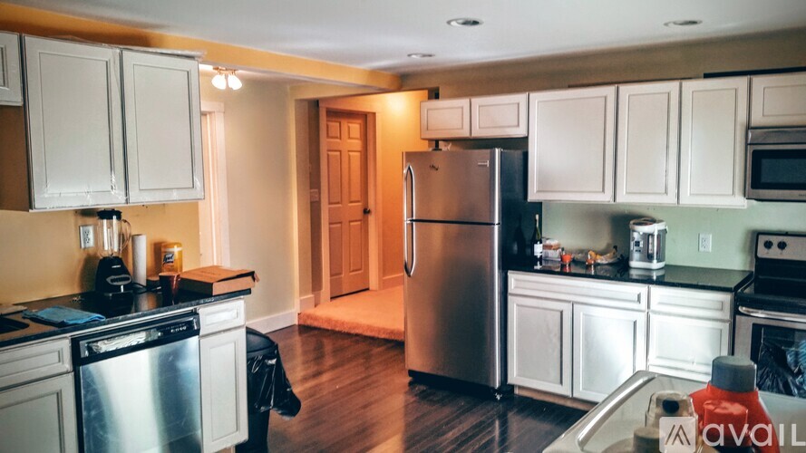 71 Murray St 9 Beds Single Family Home for Rent - Photo gallery 2