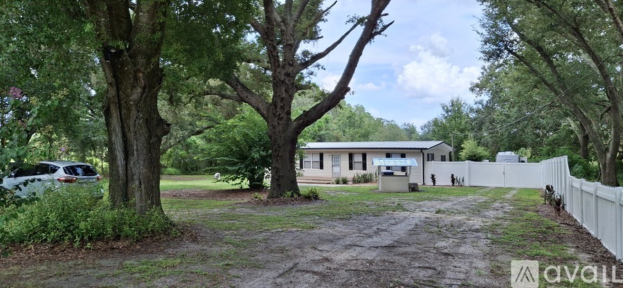 21 Crescent Ridge Road 3 Beds Single Family Home for Rent - Photo gallery 2