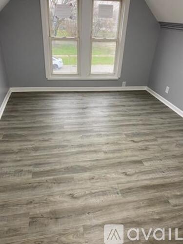 545 E 154th PL 2 Beds Single Family Home for Rent - Photo gallery 2