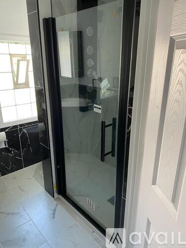 545 E 154th PL 2 Beds Single Family Home for Rent - Photo gallery 4